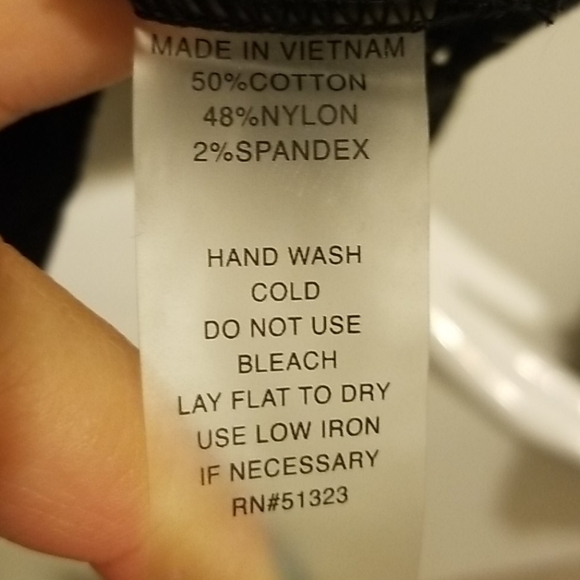 Chaus black lace cutout short sleeves top sz Large, EUC - Picture 4 of 9